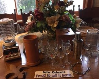 
CH172: Lot of Glassware, Bar Equipment Plus… Local Pickup   https://www.ebay.com/itm/123814741276 