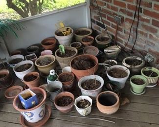CH176: Large Lot of pots: Terracotta plus… Local Pickup    https://www.ebay.com/itm/123814749559 