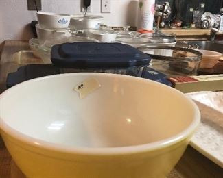 pyrex -large vintage yellow bowl. 
