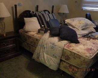 Queen Bed, nightstands, dresser & mattress