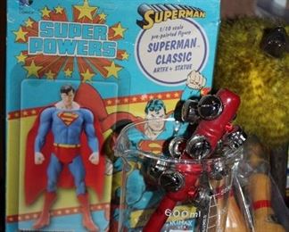 INDOOR, WING 1 LAST ROOM ON LEFT Superman collectible figurine-Art FX plus+
