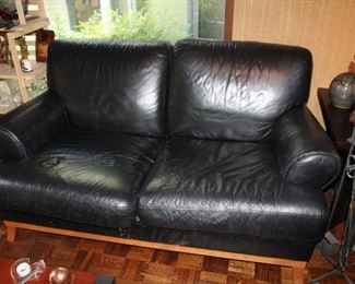 INDOOR, CHECKOUT AREA, LIVING ROOM, 