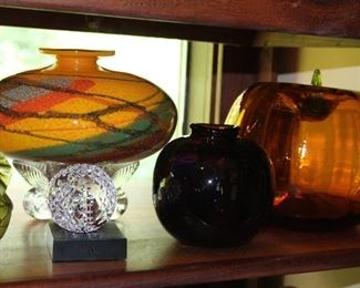 INDOOR, CHECKOUT AREA, LIVING ROOM,  Blenko pumpkin