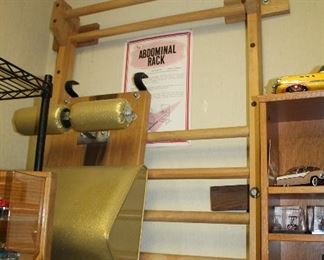 INDOOR, BACK OF HOUSE THROUGH HOLDING AREA, Mac Levy Abdominal Rack