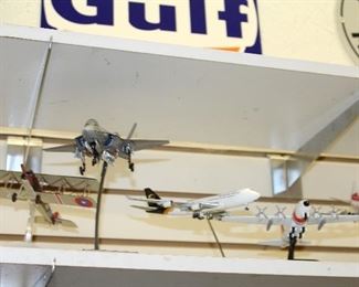 OUTDOOR SHOWROOM, STAND ALONE GARAGE,