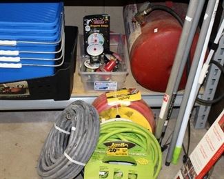 OUTDOOR, DOUBLE BLUE DOOR STORAGE ROOM, Air hoses