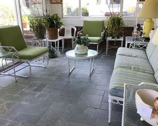 Brown Jordan patio set 