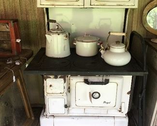 Regal cast iron enamel wood burning stove 