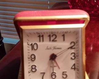 Vintage 1950s Seth  Thomas wind-up alarm clock