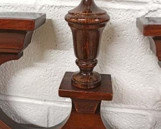 3 Piece Mahogany “Bassett Furniture” Bracket Foot Bedroom Set with Queen Size Poster Bed
Auction Estimate $200-$400 – Located Inside
