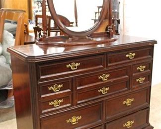 3 Piece Mahogany “Bassett Furniture” Bracket Foot Bedroom Set with Queen Size Poster Bed
Auction Estimate $200-$400 – Located Inside
