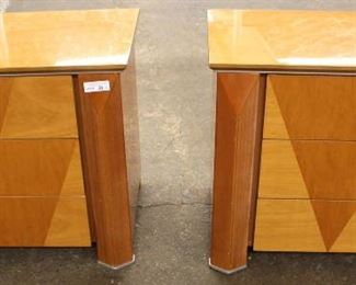  Ultra Modern Burl Maple Lacquer 4 Piece Queen Bedroom Set Made in Italy

Auction Estimate $400-$800 – Located Inside 