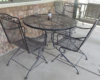 Cast Patio Table and 4 Chairs
