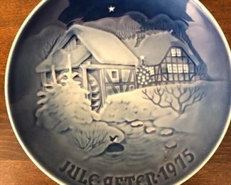 Jul Ved Copenhagen Porcelain  Christmas At the Old Water Mill