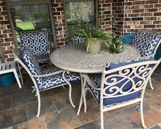 Patio furniture - table & chairs