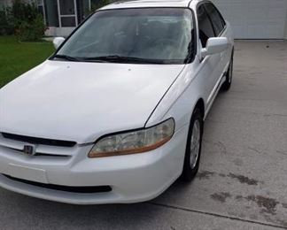 2000 Honda Accord cold ac asking 3,000 miles 160,000