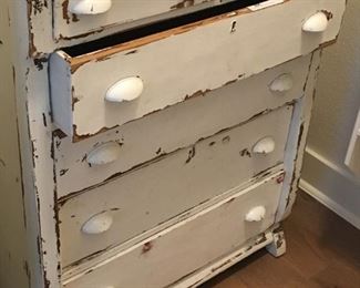 6 drawer primitive chest