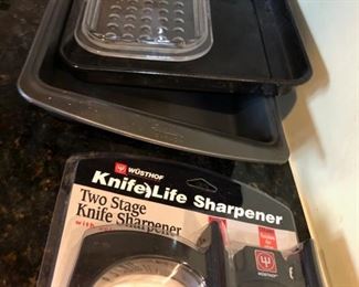 Wusthof knife sharpener, baking pans