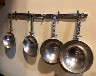hanging measuring spoons