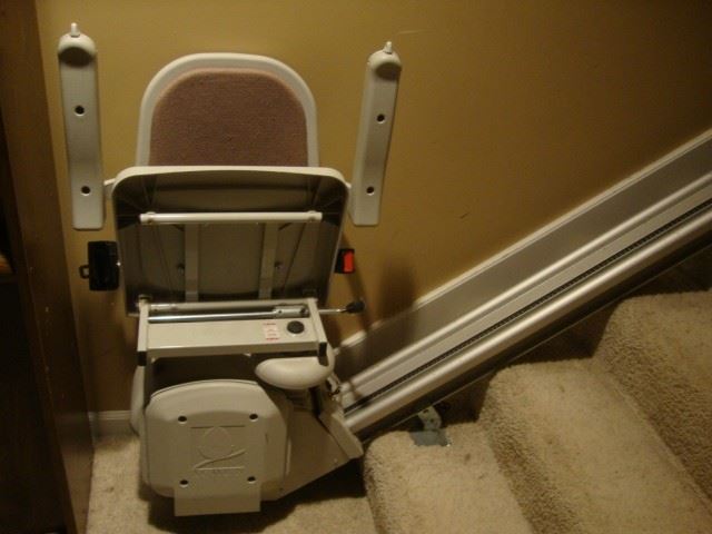 Acorn stair lift with remotes