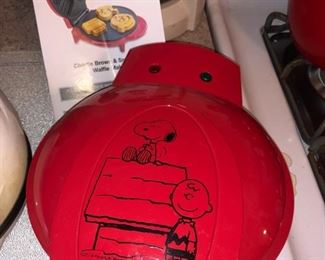 Charlie Brown and Snoopy waffle maker