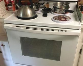 Nice Clean Electric Stove/Oven