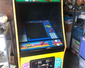 1982 Jr. Pac man video arcade - full size..