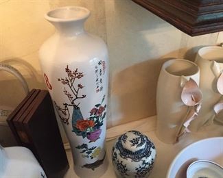 sample of porcelain Chinese and Asian items