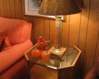 modern wood and glass end table with matching coffee table, great vintage porcelain column lamp with matching shade