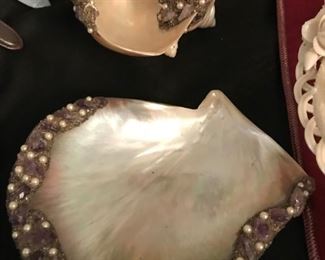 Mother of Pearl - amethyst and pearl 