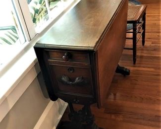 1904 Sears & Roebuck catalog Drop Leaf Table