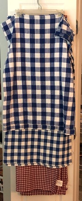 casual tablecloths