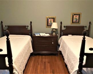 pineapple post twin beds. Bates bedspreads