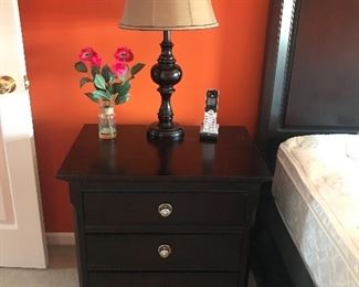 NIGHTSTAND
27” width x 18.5” depth x 28.5” height