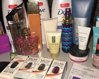 PERFUMES / BATH & BODY PRODUCTS