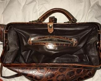ITALIAN LEATHER DOCTORS BAG