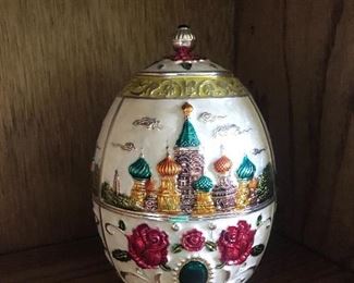 EGG FROM RUSSIA