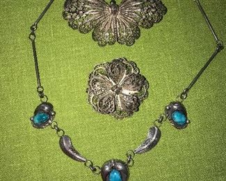 NAVAJO STERLING SILVER NECKLACE WITH TURQUOISE AND VINTAGE FILIGREE BROOCHES