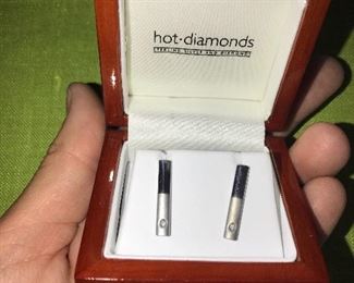 STERLING SILVER EARRINGS WITH DIAMONDS