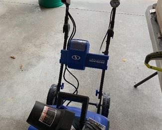 SNOW JOE ION 18SB CORDLESS SNOW BLOWER