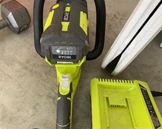 RYOBI CORDLESS HEDGE TRIMMER