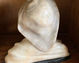 ANTIQUE MARBLE BUST SCULPTURE