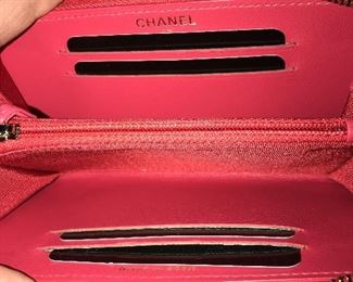 AUTHENTIC CHANEL MEDIUM SIZE ZIP WALLET