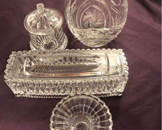 Glass Itemshttps://ctbids.com/#!/description/share/183983 