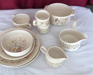 Lenox dishes
https://ctbids.com/#!/description/share/183989 