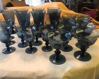 Lenox glasses https://ctbids.com/#!/description/share/184001