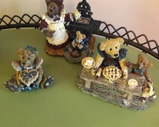 Boyds Bears and friends   https://ctbids.com/#!/description/share/184007