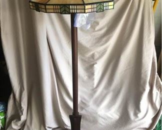 Tiffany Look Floor Lamp   https://ctbids.com/#!/description/share/179245