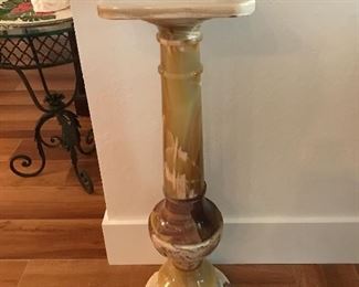 Onyx Pedestal