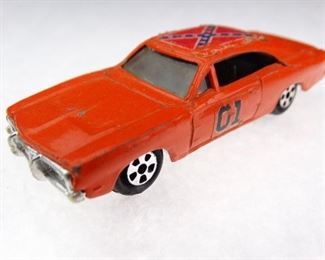 1981 ERTL Dukes of HazzardGeneral Lee Car